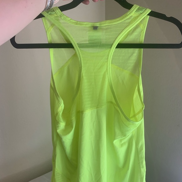 Nike Drifit Tank - Picture 3 of 3